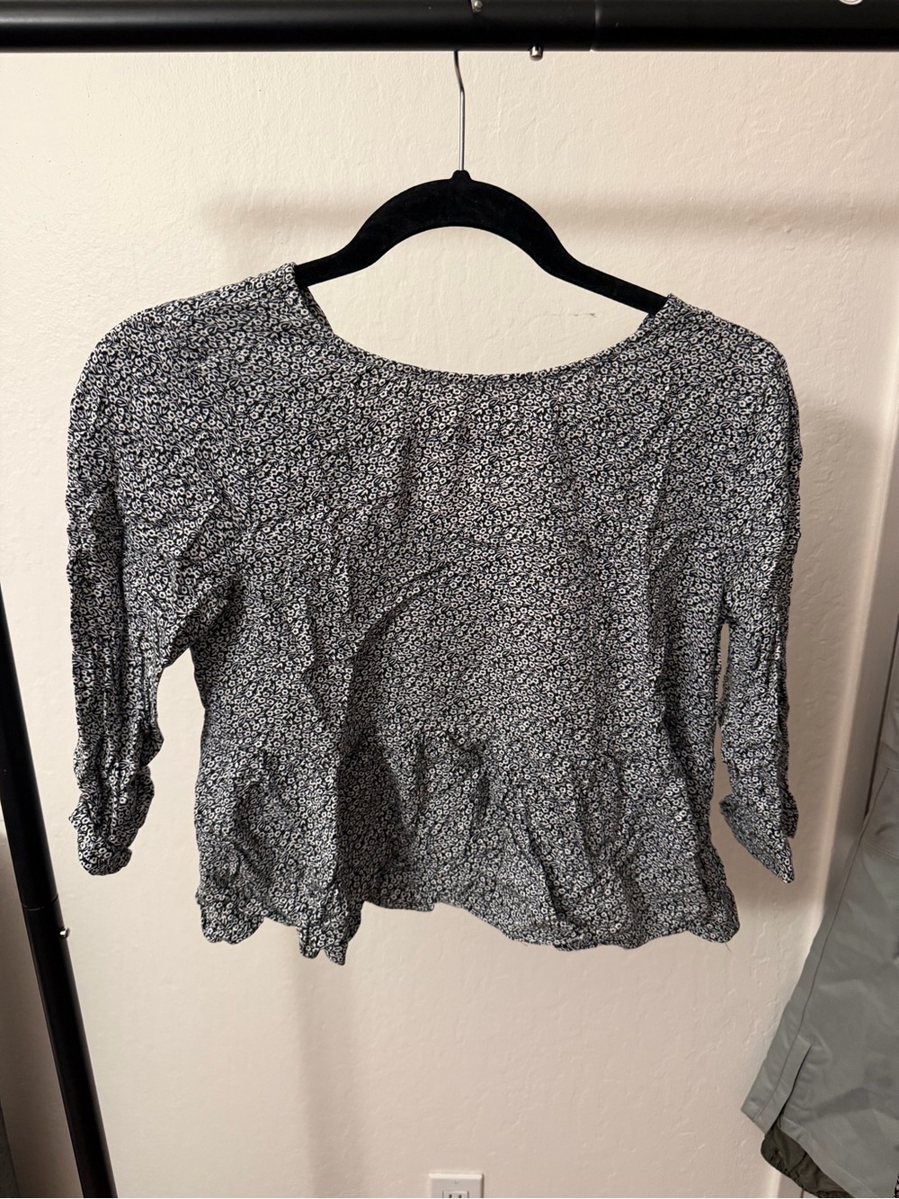 Urban Outfitters Black & White Floral Smocked Sleeve Blouse